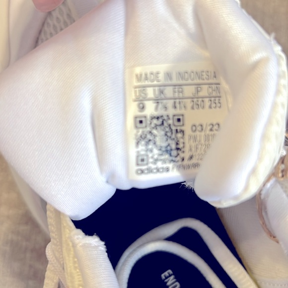 ADIDAS AlphaEdge Plus.        New in Box - Picture 5 of 6